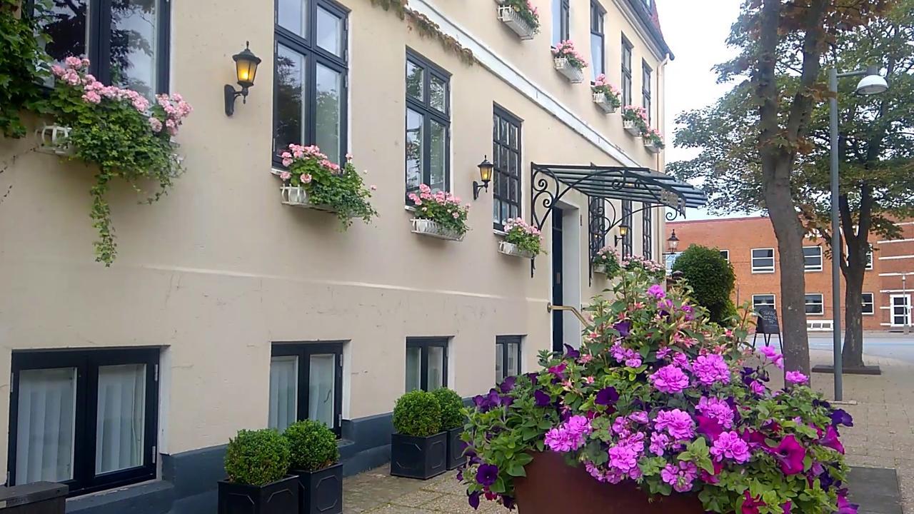 Park Hotel & Vinbar Frederikshavn Exterior foto